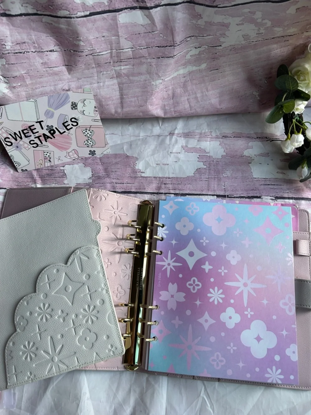 🎀Bundle Aura Estelle A5 Wide pastel W Lots of inserts weekly’s monthly’s